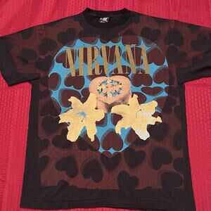 Nirvana Kurt Cobain Utero Nevermind HSB heart Shape Box modern 90s style shirt